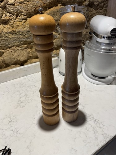 Salt pepper mills - salt,